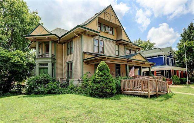 601 Maple Avenue - Photo 1