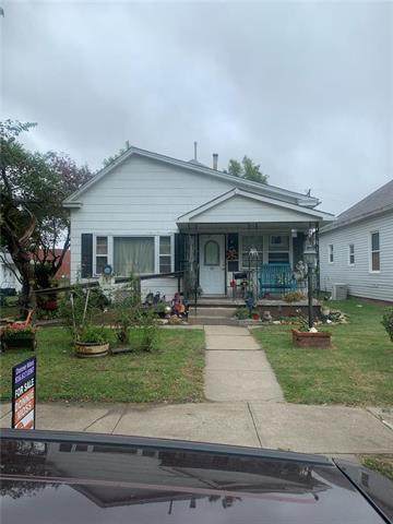 313 Indiana Avenue - Photo 1