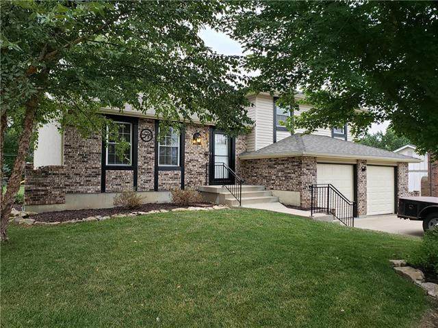 5621 Woodland Drive - Photo 1