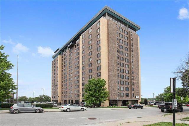 700 8th Street - Photo 1