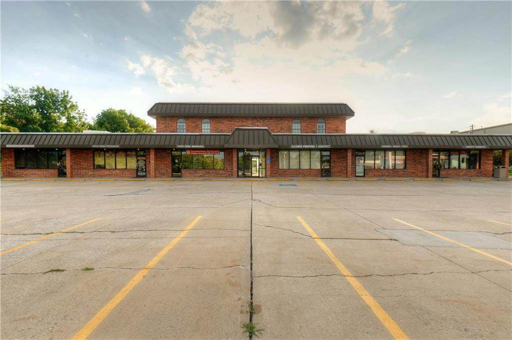 2400 Lee's Summit Road - Photo 1