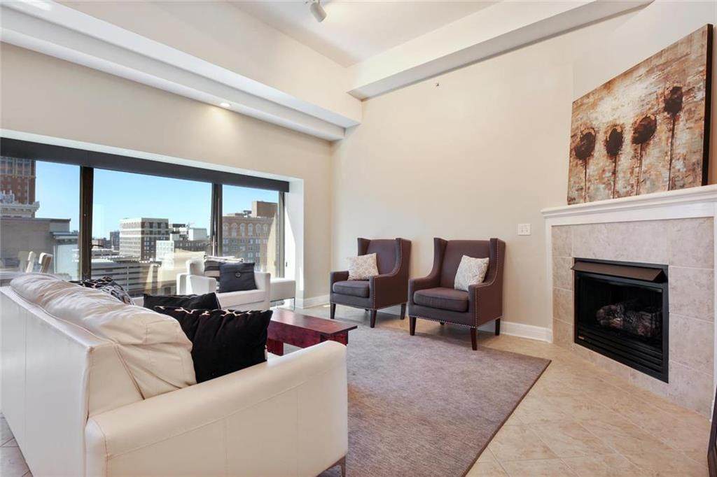 1101 Walnut Street - Photo 1