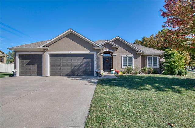 5101 Brittany Drive - Photo 1
