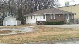 210 Elm - Photo 1