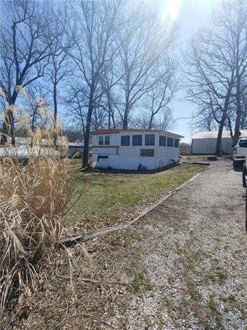 1142 Private Road - Photo 1