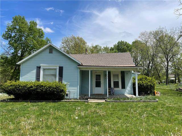 407 Maple Street - Photo 1