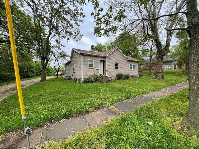 809 College Avenue - Photo 1