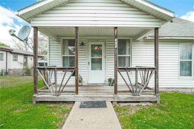 320 5th Street - Photo 1