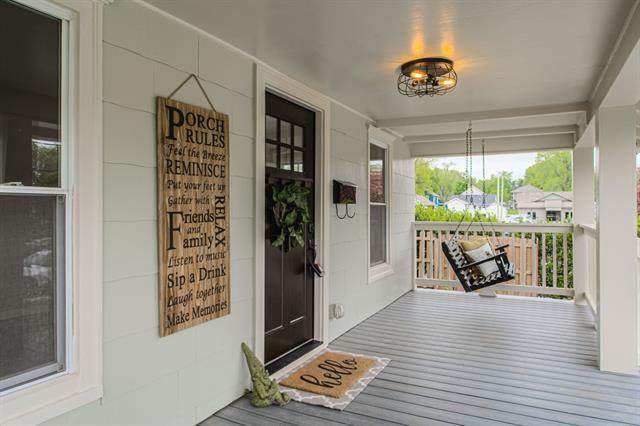 209 Grand Avenue - Photo 1