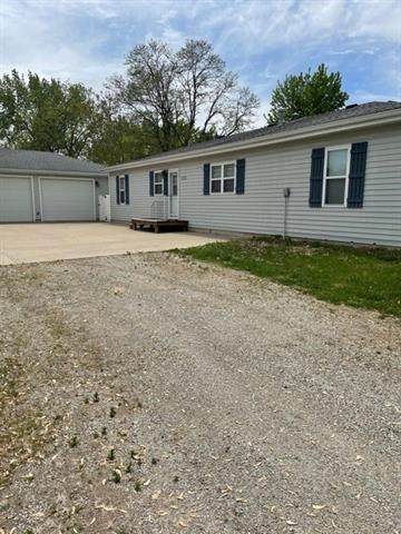 715 Third Street - Photo 1