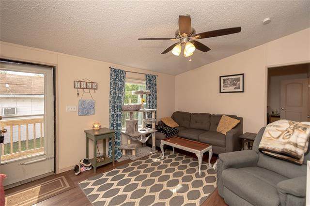 1208 7th Street - Photo 1