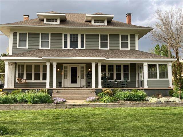 204 3rd Street - Photo 1