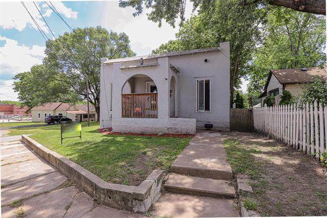 1221 Ruby Avenue - Photo 1