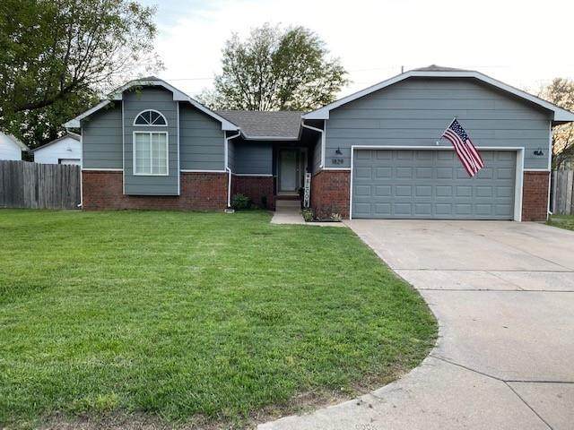 1829 Pine Grove Street - Photo 1