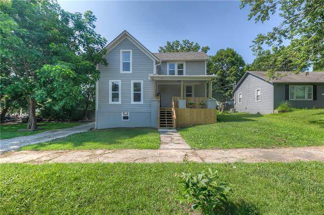 205 Ottawa Street - Photo 1