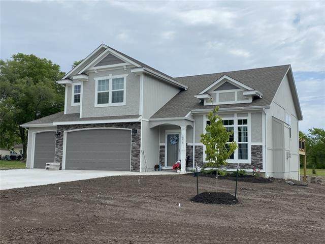 15654 Lakeside Drive - Photo 1