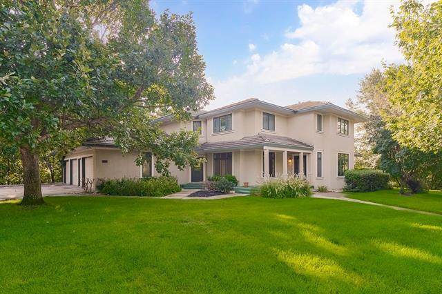 1401 Woodbury Lane - Photo 1