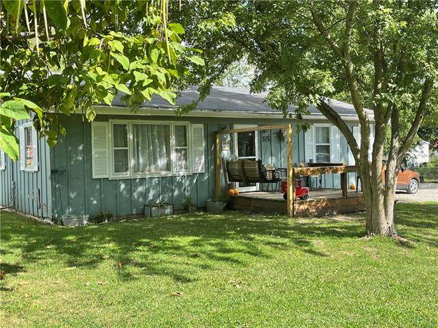 602 Stoutmore Street - Photo 1