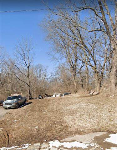 8810 8 Street - Photo 1
