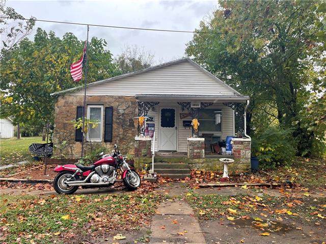 1018 5th Street - Photo 1