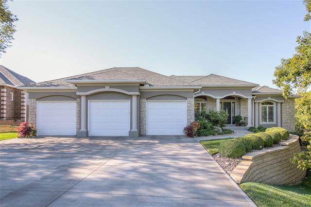 1611 Sunridge Drive - Photo 1