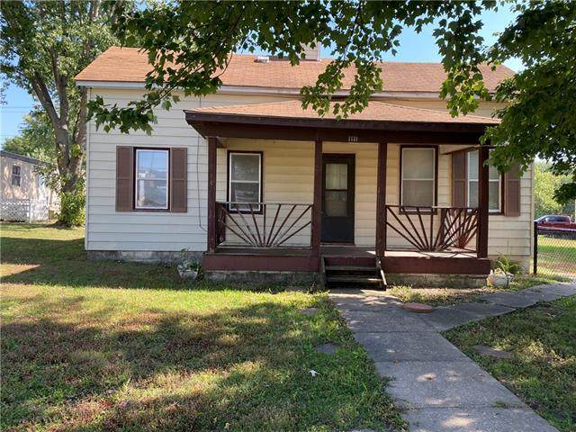 1111 Gordon Street - Photo 1