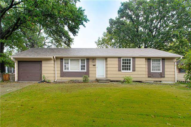 9807 Bennington Avenue - Photo 1