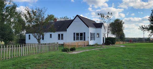 231 951st Road - Photo 1