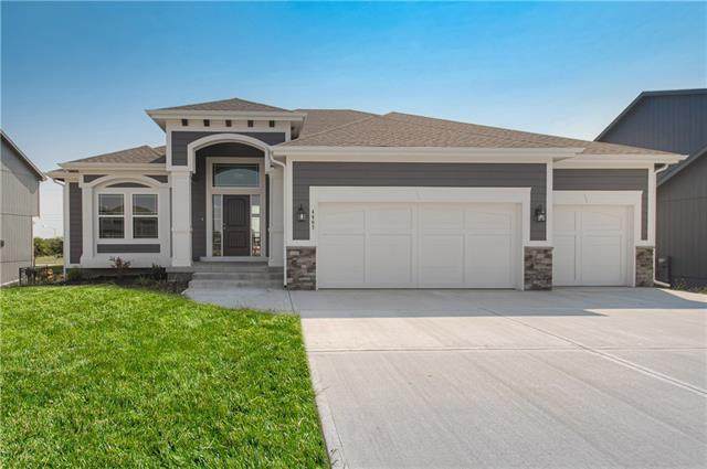 4906 105th Street - Photo 1