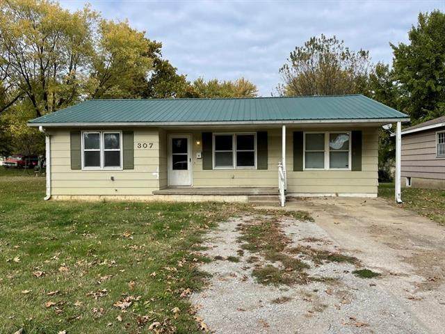 307 Poplar Street - Photo 1