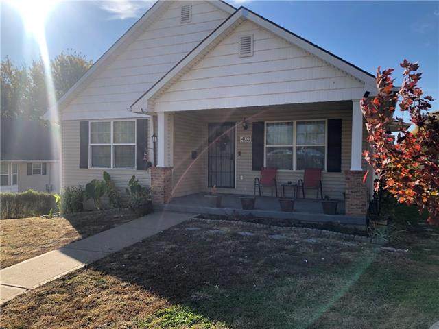 402 17th Street - Photo 1