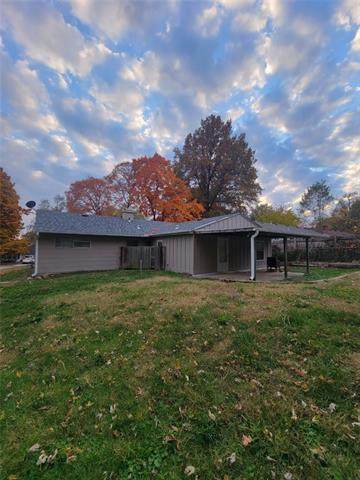 6902 114TH Terrace - Photo 1
