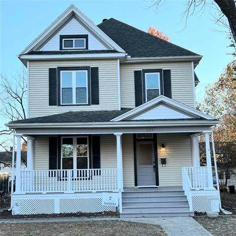 1307 3rd Street - Photo 1