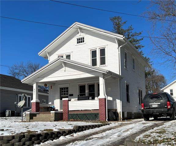 601 7th Street - Photo 1