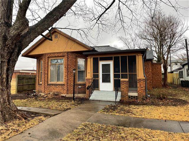 111 Crawford Street - Photo 1