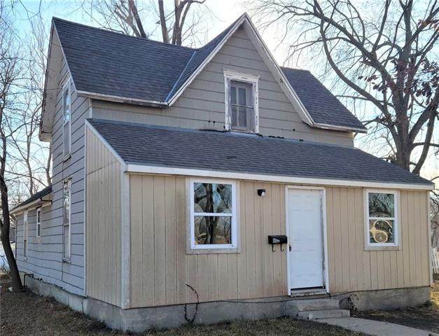 602 Pine Street - Photo 1