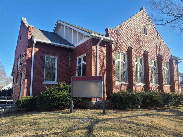 1717 41st Street - Photo 1