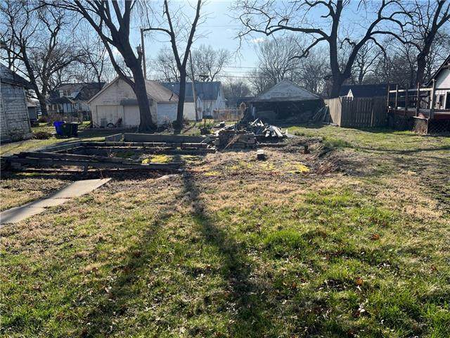 306 Main Street - Photo 1