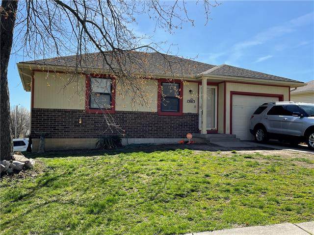 13011-13013 Smalley Avenue - Photo 1