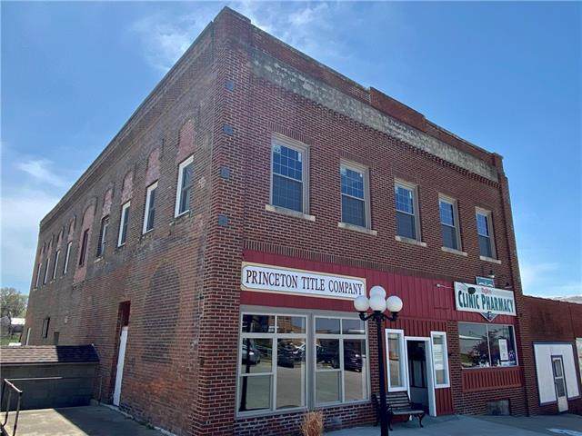 712 Main Street - Photo 1