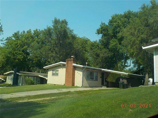 404 8TH Street - Photo 1