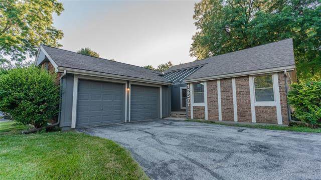 12577 82nd Terrace - Photo 1