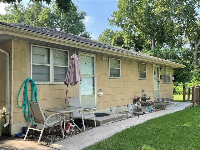 10409-10411 10th Street - Photo 1