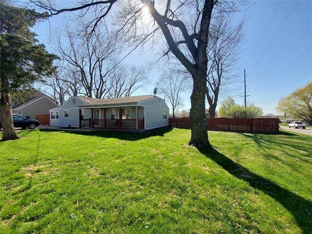 345 Clinton Street - Photo 1