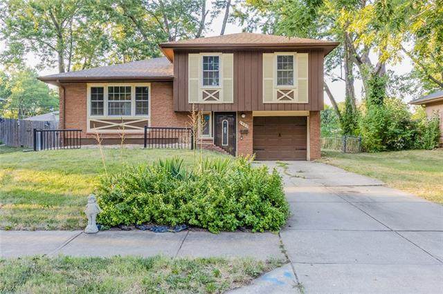 7902 93rd Street - Photo 1