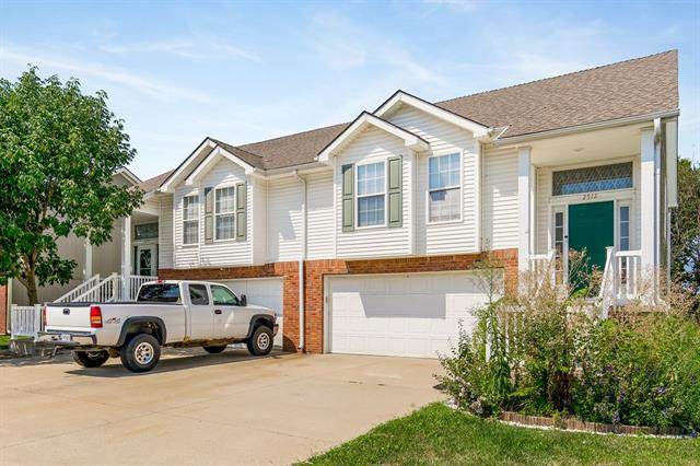 2512/2514 Bent Oak Court - Photo 1