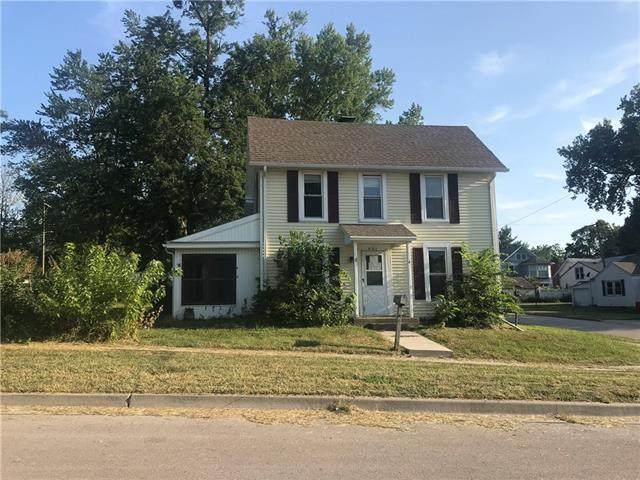 521 5th Street - Photo 1