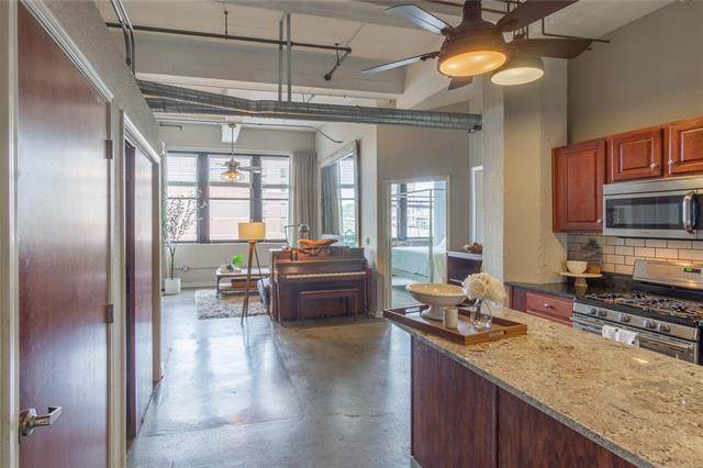 1535 Walnut Street - Photo 1