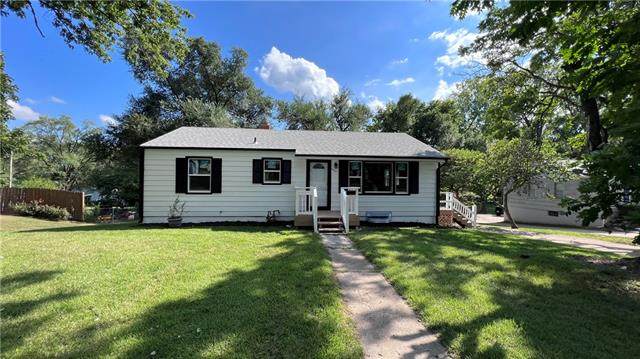 9501 66 Street - Photo 1