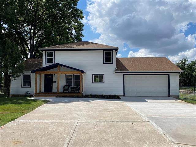 10827 62nd Street - Photo 1
